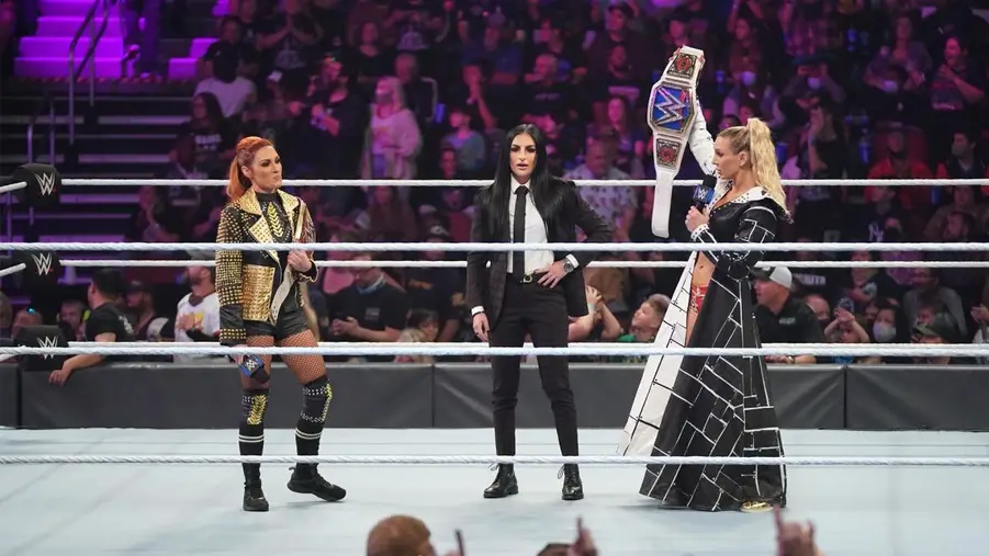 Charlotte flair becky lynch wwe smackdown october 2021